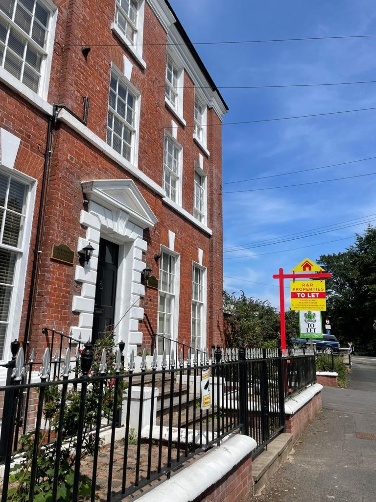 Apartmenr 3 Rock House, Old Hill, Tettenhall, Wolverhampton, WV6