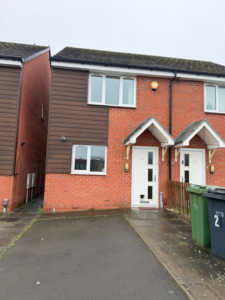 21 Baynton Drive, Wolverhampton, West Midlands,