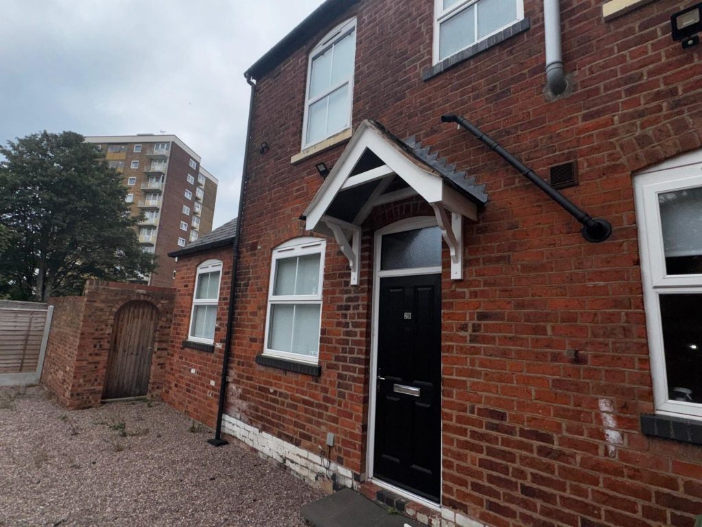 2b Connaught Road, The Cottage, Wolverhampton, West Midlands, WV1 4SJ